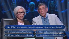 Elena chiede l'aiuto del suo esperto