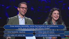 Giacomo chiede l'aiuto della sua esperta