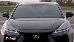 Lexus RZ F Sport, la prova del SUV elettrico in pista a Vairano