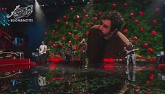 Tommaso Paradiso canta "I romantici" - 4 aprile