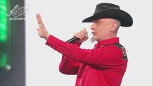 J-AX canta ''Italia Starter Pack'' - 11 aprile