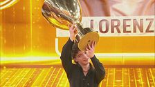 Lorenzo vince Amici25