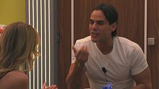 Nicolò a Lucia: "A me la tua leggerezza non piace"
