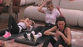 La Casa si prepara per la sessione di fitness