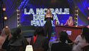 Lucia tira le file della serata e ne trae la morale