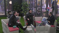 Continua la discussione tra i VIP