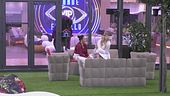 Chiarimento serale tra Francesca e Paola