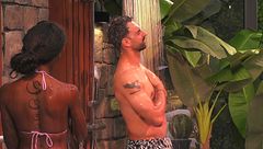 Freeze a sorpresa: Raimondo e Ibiza entrano in Casa