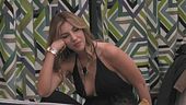 Lucia si confronta con Renato