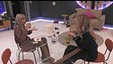 Lucia e Alessandra commentano l'atteggiamento di Renato e Francesca