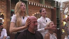 Continua l'intensa sessione di trattamento