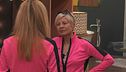 Adriana racconta ad Antonella del confronto tra Alessandra e Paola