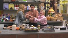 Lo scontro si allarga ad Antonella e Renato