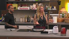 Scintille in cucina: un consiglio di Alessandra infastidisce Paola