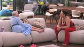 Francesca cerca un chiarimento con Antonella