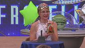 Tremate, tremate: Antonella legge le carte