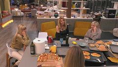 Le critiche di Alessandra, Adriana e Antonella nei confronti di Francesca