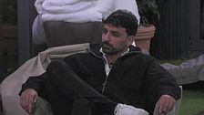 I pensieri e le preoccupazioni di Raimondo sulla fidanzata