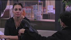 Francesca si sfoga con Raimondo: "Non mi vedrai più a tavola con loro"