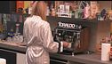 Un caffè di gruppo tra risate e gossip mattutino