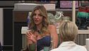 Lucia commenta con i VIP l'incontro con sua madre