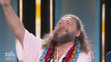 Diego Casale nei panni del guru Aurus: il risveglio mattutino