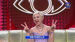 Giorno 32, Canale 5 ore 13:45