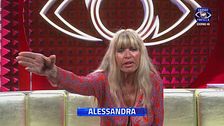 Giorno 49, Canale 5 ore 13:40