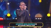 Riccardo canta "Come mai"