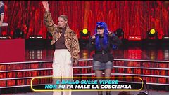 Manuela canta "Pazza"