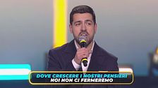 Dario canta "Una terra promessa"