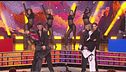 Anna Tatangelo e Michelle Hunziker cantano "De mi tierra"