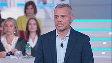 Mercoledì 30 settembre, Canale 5