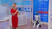 Barbara Palombelli presenta il robot Jeeves