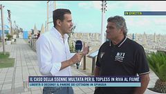 Il caso della 55enne multata per il topless in riva al fiume