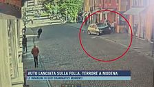 Auto lanciata sulla folla, terrore a Modena