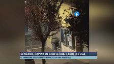 Genzano, rapina in gioielleria, ladri in fuga