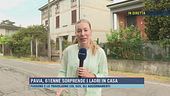 Pavia, 61enne sorprende i ladri in casa