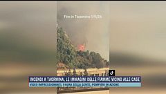 Incendi a Taormina, le immagini delle fiamme vicino alle case