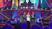 Ale, Franz e la panchina con Michelle Hunziker