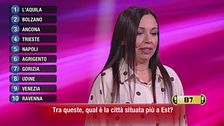 La campionessa Laura affronta le 10 Botole