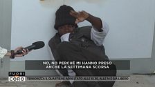 Quelli da emigrare: il ghanese che si spoglia davanti alle scuole