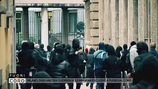 Milano, oggi ancora guerriglia: le immagini esclusive
