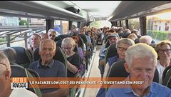 Le vacanze low-cost dei pensionati: "Ci divertiamo con poco"