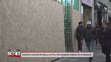 Cortei e scontri nelle città, ma nessun assalto ai negozi