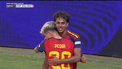 Un'altra prodezza di Yamal per il terzo gol spagnolo