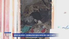 Sepolta dai rifiuti: l'accumulatrice Maria viveva con 5 cani e 2 gatti