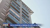 Torino, tenta di strangolare la compagna poi si getta dal balcone