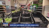Scaffali vuoti, niente pomodori, latte e uova: a rischio la spesa