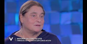 Antonia Salzano Acutis: "I miracoli di mio figlio San Carlo Acutis"